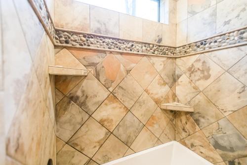 Broken Bow House | Time Well Wasted