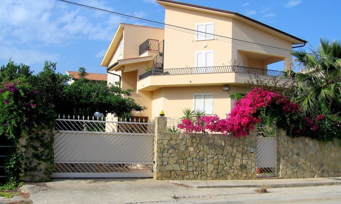 San Giorgio House | Timpi Russi Coastal Home
