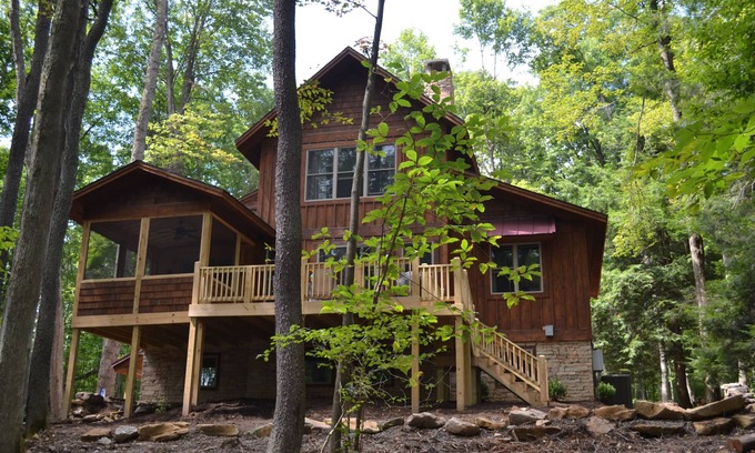 Oakland Ski Chalet | Timroc II, FIVE STAR REVIEWS! LAKE ACCESS, GREAT SWIMMING, PRIVATE 2 ACRES!