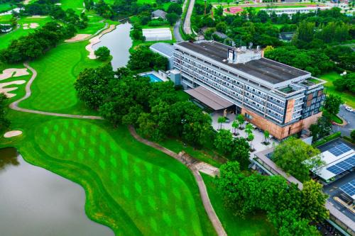 Bang Kadi Resort | Tinidee Hotel Bangkok Golf Club - SHA Certified