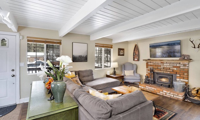 Peter Pan Cabin | Tinker Bell Gambrel Retreat Cabin at Big Bear