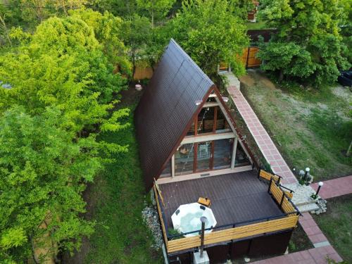 Varvoru de Jos Ski Chalet | Tiny A Frame