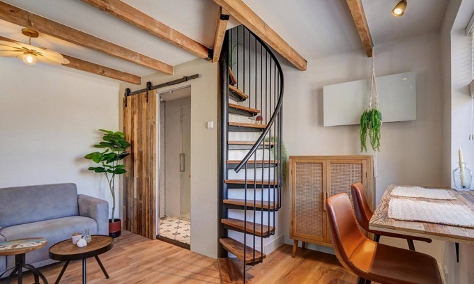 Petten House | Tiny Beach House Petten offers the ultimate vacation experience for couples seeking peace, space and natural beauty