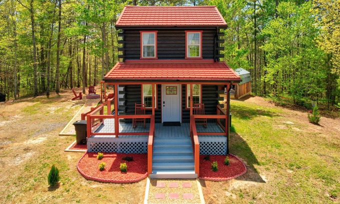 Mineral Bluff Cabin | Tiny cabin next to a small farm-fire pit, hot tub, grill, disc golf, cornhole