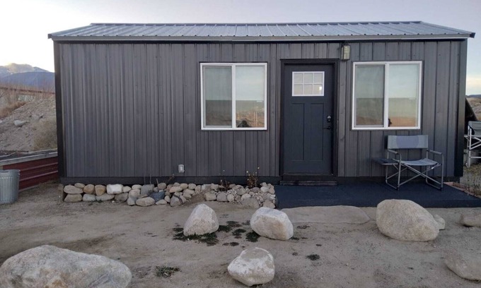 Dyer Cottage | Tiny Home cottage nestled between hot springs and the tallest peaks in Nevada