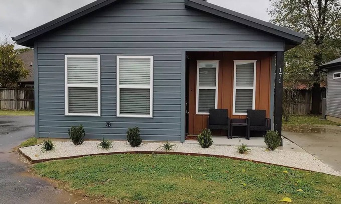 Centerton House | Tiny Home near MTB Trails, Wal-Mart HQ, Sleeps 6