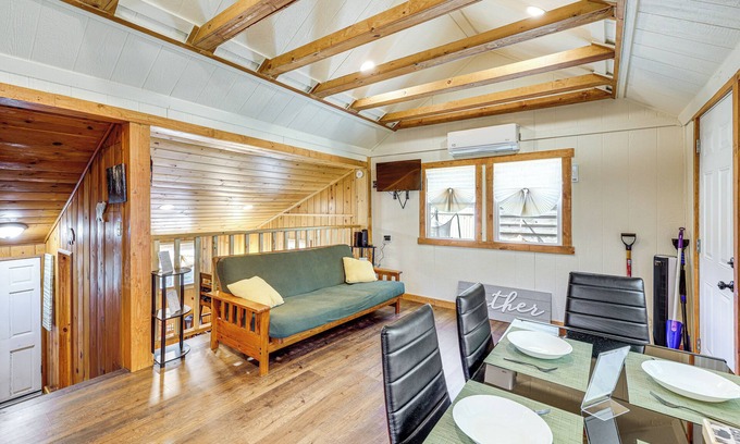 Arrowhead Villas Apartment | Tiny Home w/Deck & Mtn Views in Lake Arrowhead!
