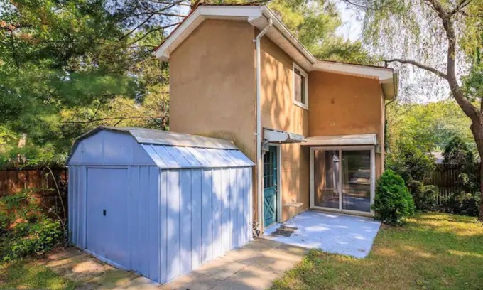 Wheaton-Glenmont Apartment | Tiny house 1 bedroom 500 sqf walk to metro