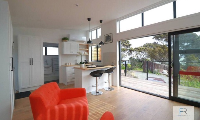 Beach Haven Apartment | Tiny house 136 Rangatira Road, Beach Haven