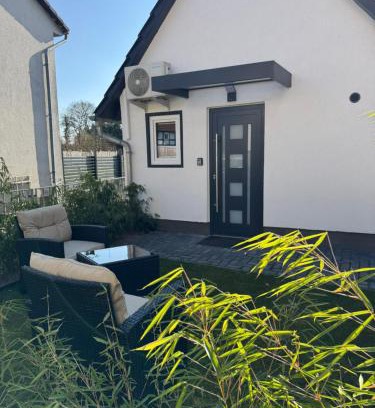 Borken House | Tiny House am See Dillich - Hunde willkommen - Eigener eingezäunter Garten - Ruhige Lage - Klima