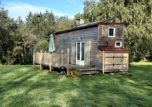 Beulotte-Saint-Laurent House | Tiny House JOY