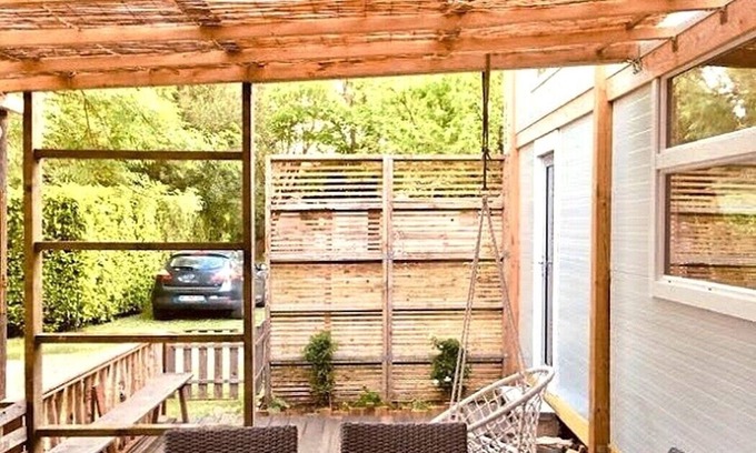 Meschers-sur-Gironde Ski Chalet | Tiny House La Cabane nestled under the trees 5 minutes from the beach