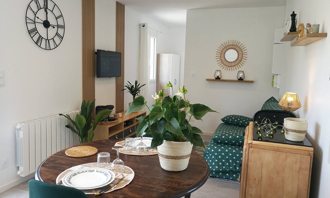 Charlieu-Belmont House | Tiny House Moderne et son Jardin Privé 5mn Roanne