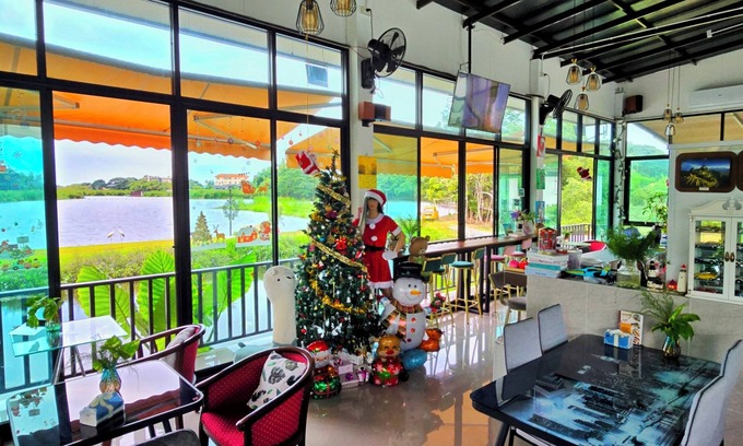 Bang Phai House | Tiny Island Lake Lodge
