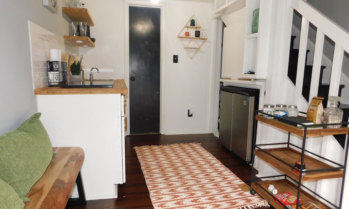 Southwest Raleigh Apartment | Tiny loft in heart of downtown Raleigh