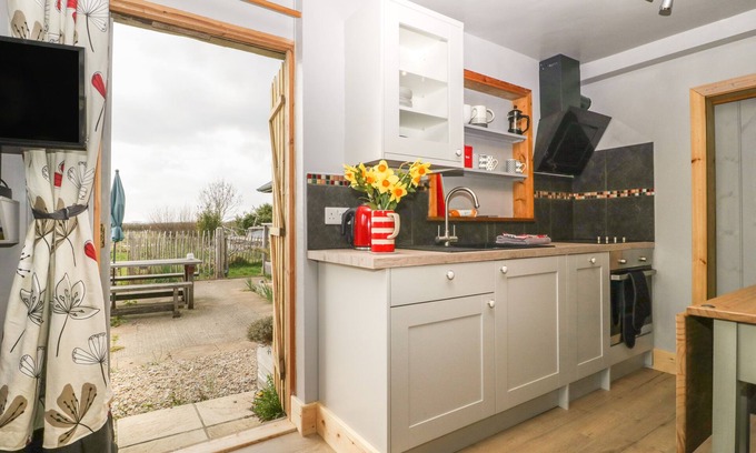 Blandford Forum Cottage | Tiny Willow