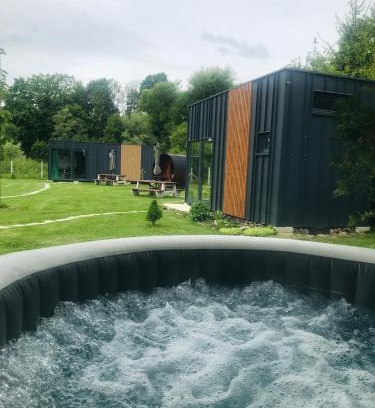 Oravska Poruba Apartment | TinyHouses & Garden