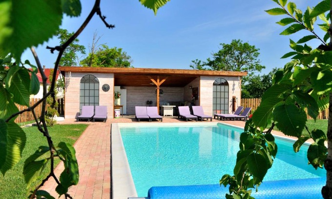 Poroszlo House | Tisza Topic