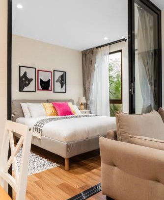 Sa Khu Apartment | Title Halo Life in Yellow 40m2 King Bed Pool