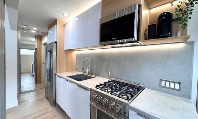 Mission Hills House | Titus Retreat