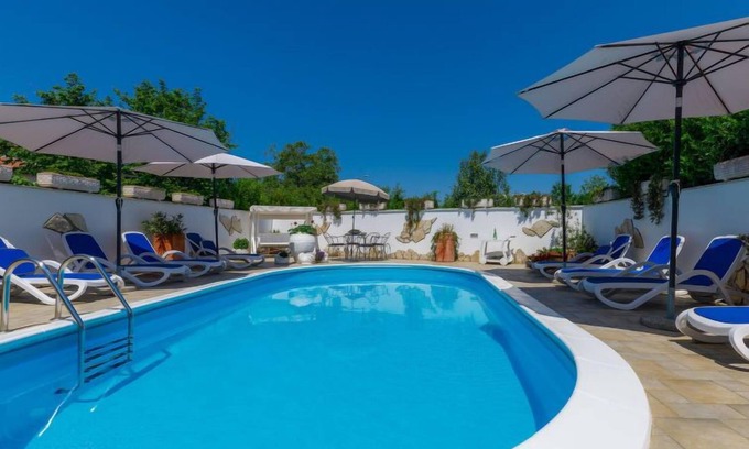 Finida Apartment | Tiziana by Interhome