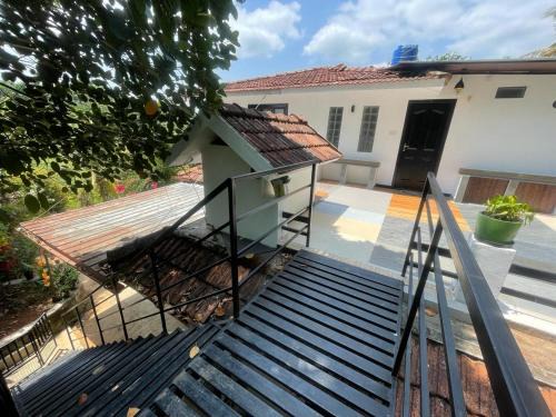 Thariyode House | Tjmaryland villa