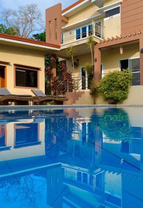 Zamboanguita House | TLT Guesthouses - Dauin