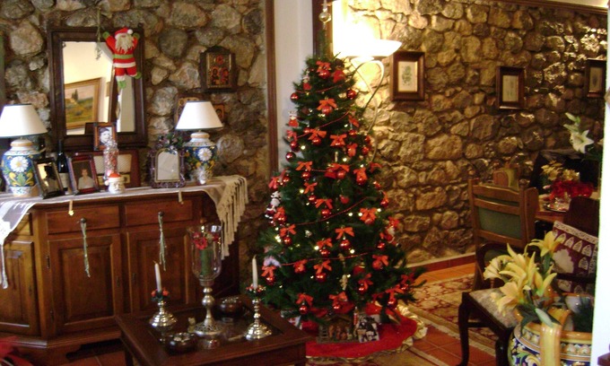 Lamia House | To καταλυμα ονομαζετε STONE HOUSE και μπορει καποιος να το επισκεφτει μεσω