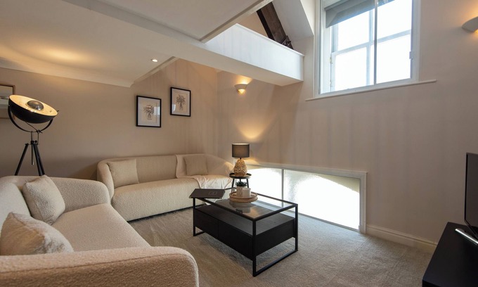 Durham House | Toast Lettings | St Andrews Court - in the heart of Durham City Centre