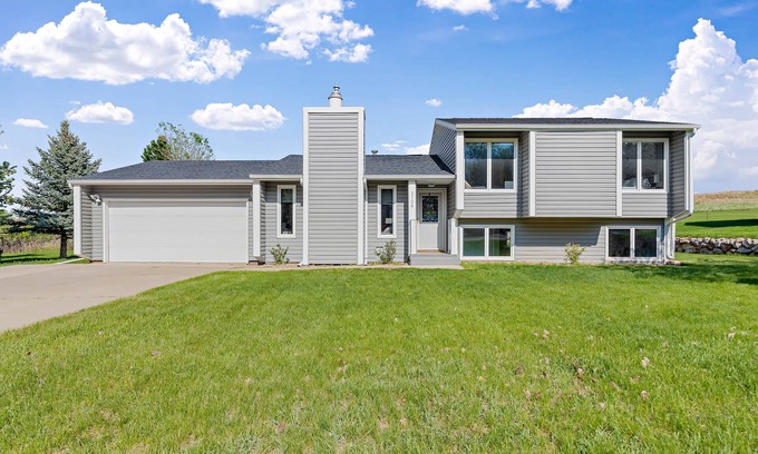 Rapid City House | Tobin Meadows Getaway