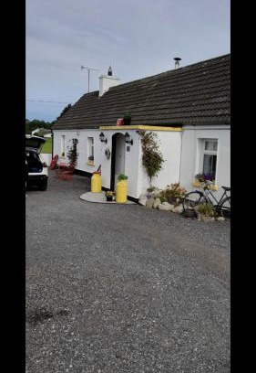 Bellananagh House | Toddys Cottage & Stables
