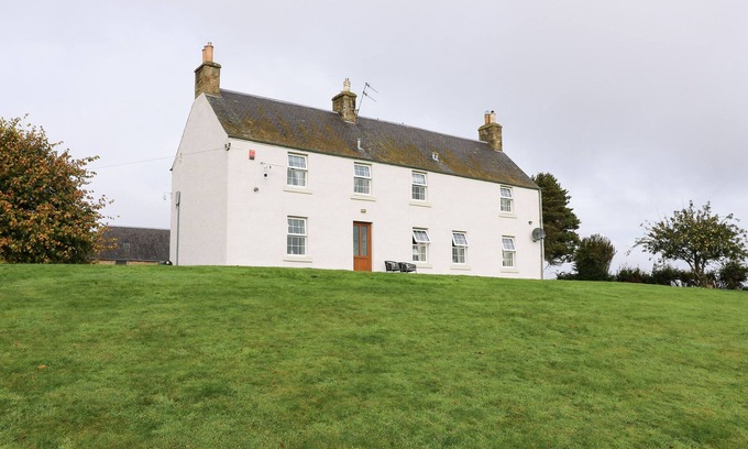 Jedburgh House | TODLAW FARM HOUSE, pet friendly, with a garden in Jedburgh