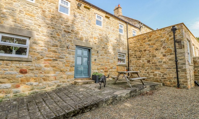 Hallington Cottage | TODRIDGE BARN, pet friendly, character holiday cottage in Corbridge