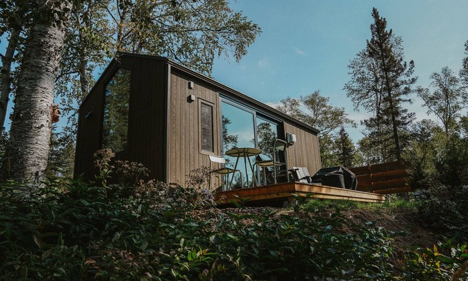 Tofte Cabin | Tofte Trails Private Vacation Rental Cabin with King Bed, Kitchen & Bathroom