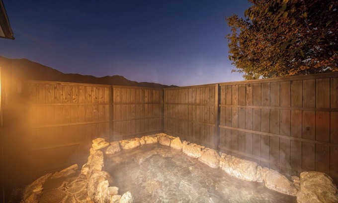 Yufuin Onsen House | Toki Huge Outdoor Hot spring2 story house/Yufu Ōita