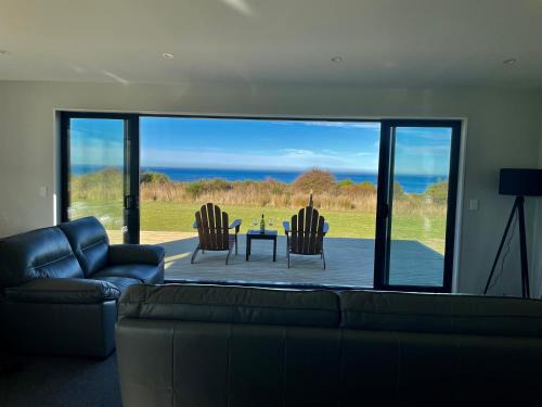 Clutha District House | Toko Mouth Beach House