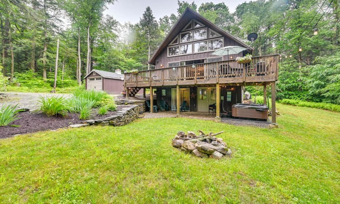 Tolland House | Tolland Cabin with Private Hot Tub and Grill!