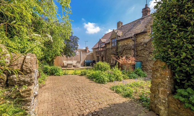 Epwell House | Tom Callows Gorgeous Cottage Oxfordshire