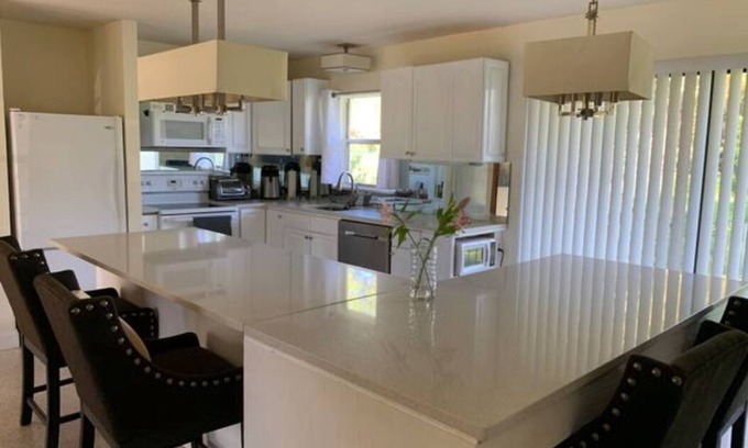 Port Malabar House | Tommy Bahama (A) Modern Kitchen, 2 BR /1 BA