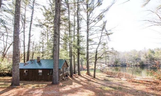 Bryant Pond Cabin | Tom’s Cabin on Lake Christopher