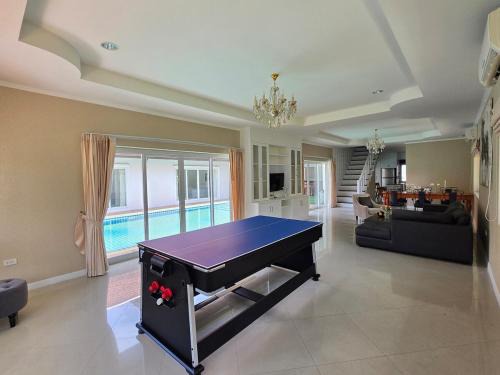 Nong Prue Villa | Toongklom Talman Pool Villa 4BR at Pattaya