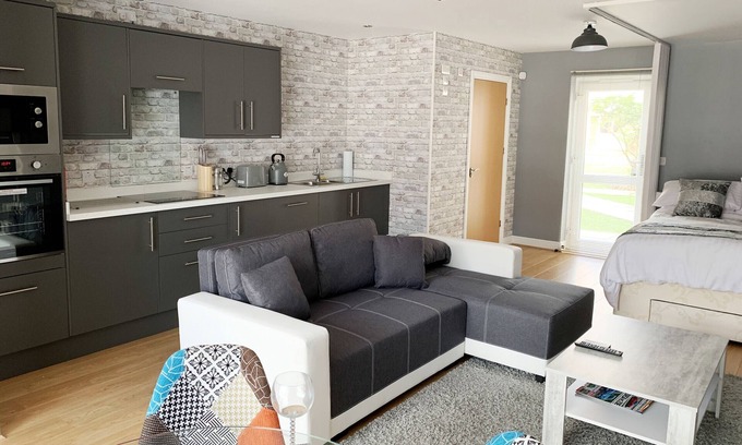 Ipswich Apartment | Toothbrush Apartments - Ipswich Nr Train - Ranelagh Rd