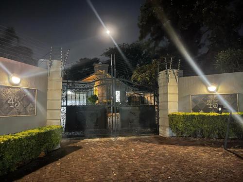 Pretoria Apartment | Top Building