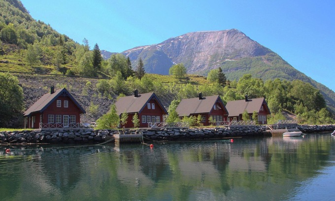 Mauranger House | Top Ferienhhaus Norwegen Direkt am Fjord - Inkl. 25 PS Motorboot m. Steuerstand