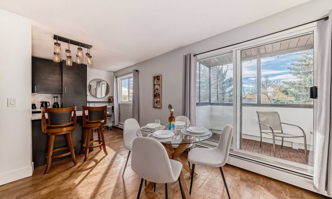 Fort Saskatchewan Apartment | Top Floor Executive Luxury Condo Heated Underground Parking & only 3km’s to Dow