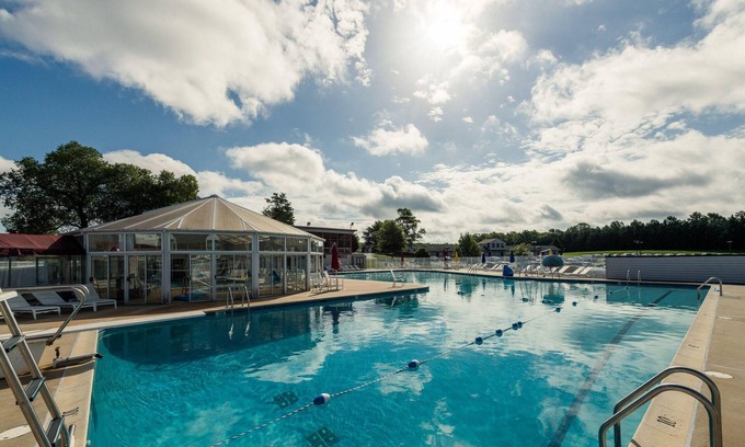 North East Hotel | Top Floor Handicap Accessible Bay View