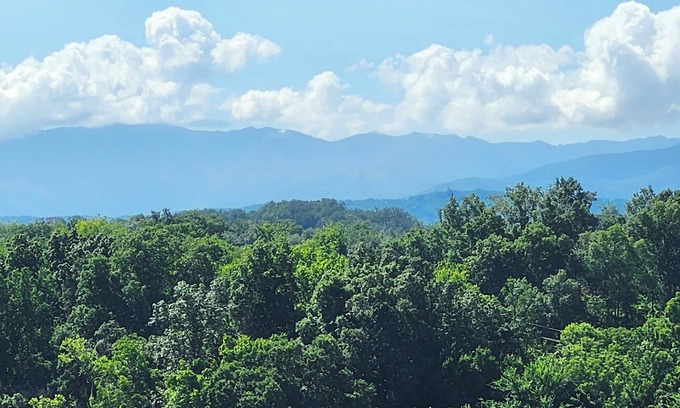 Pigeon Forge Condo | Top Floor, Incredible Mountain Views, In the Heart of All Attractions