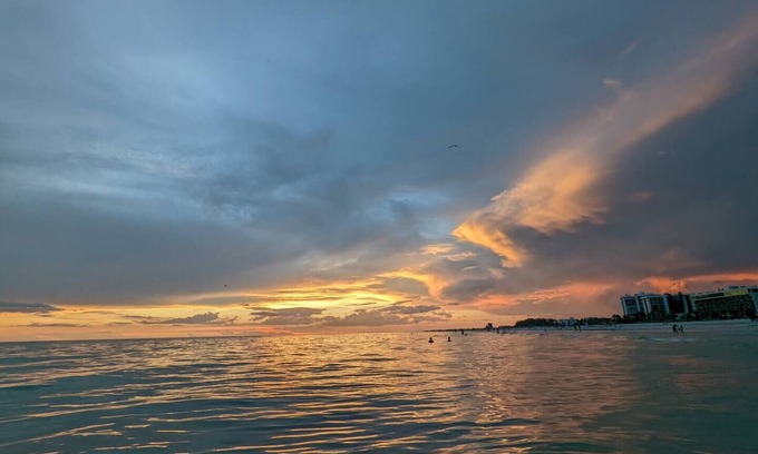 Saint Armands Key Condo | Top Floor Lido Beach view only 1 short block away from the sand!