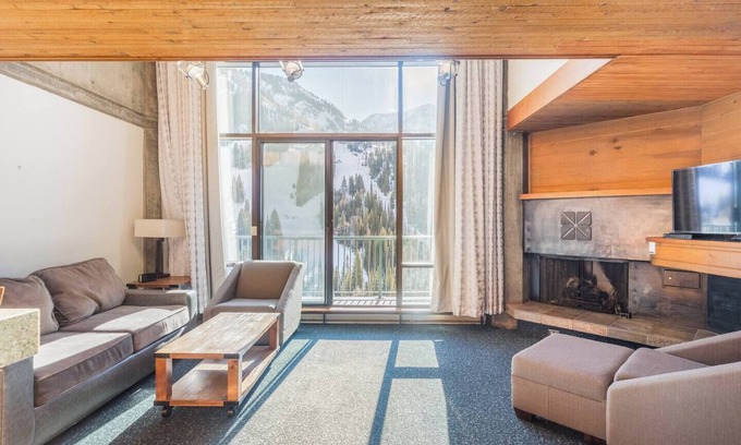 Salt Lake Mountain Resorts Condo | Top-Floor Loft at Snowbird with Panoramic Views