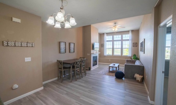 Cottonwood House | Top Floor Sanctuary at Dove Valley